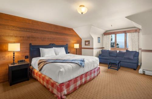 Moscow Hotel | Trapp Family Lodge: Guest Rated 8.5 with Pool & Hot Tub