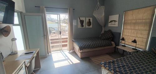 Windhoek West Bed & Breakfast | Vondelhof Guesthouse: Oceanfront Retreat with Pool Access