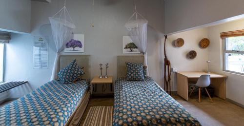 Windhoek West Bed & Breakfast | Vondelhof Guesthouse: Oceanfront Retreat with Pool Access