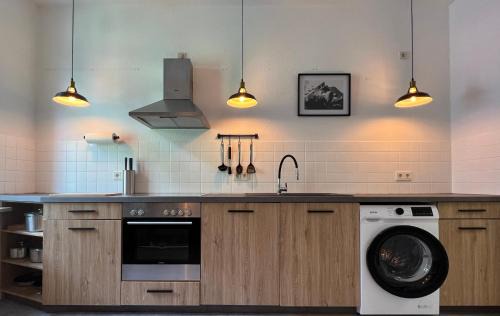 Traben-Trarbach Apartment | VonMos City Apartment: Oceanfront Stay for 6 Guests