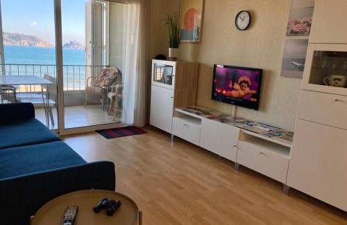 Els Griells Apartment | Unforgettable Stays at Voramar Viu Bé with Oceanfront Views