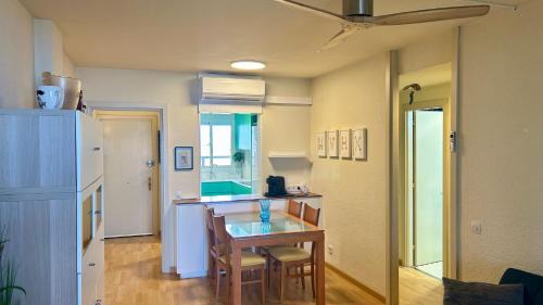 Els Griells Apartment | Unforgettable Stays at Voramar Viu Bé with Oceanfront Views