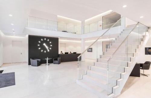 Zentrum-Sued Hotel | Elegant Voss Villa: 5-Star Reviews & Family-Friendly Stays