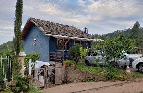 Gramado House | Inviting Vosso Lar with Scenic Views in Gramado