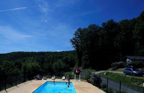 Lissac-sur-Couze House | Explore Votre Chalet AU Pays Vert - A Cozy Retreat