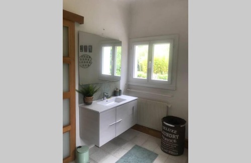 Peymeinade Apartment | Cozy Duplex Studio with Pool Near Cannes - Rated 9/10