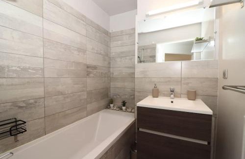 Courcouronnes Apartment | Cozy Comfort Awaits at Votre Confort la Cosy Cocoon