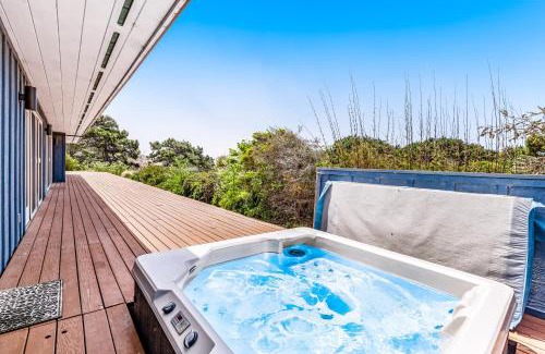 Gualala House | Exquisite Voyagers Paradise - Child Friendly with Hot Tub