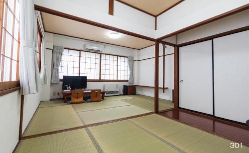Yamanakako Hotel | Family-Friendly VOYAN Resort near Mt. Fuji with Hot Tub