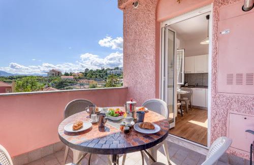 Ceriale Apartment | VP - Sea Garden - B4 & T6 with parking