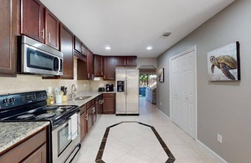 Fort Walton Beach House | Pet-Friendly Townhouse Near Beach and Dog Park - 10/10 Score