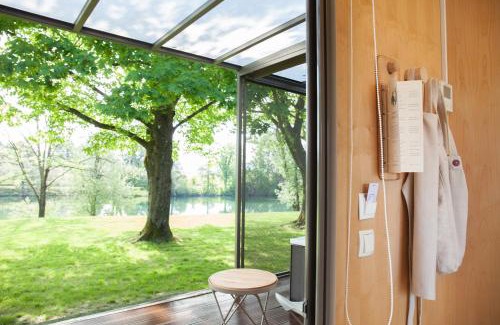 Metlika House | VRBA mobile house by the Kolpa river BIG BERRY Metlika