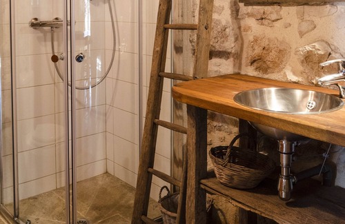Brengues House | Family-Friendly Vrbo Property for Unforgettable Getaways
