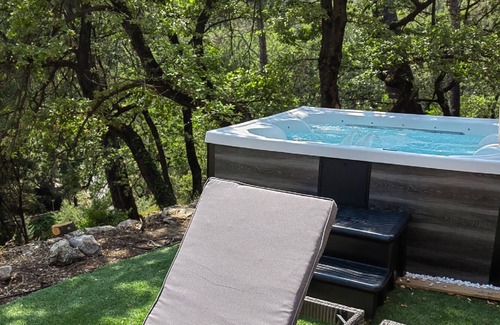 Figanieres House | Vrbo Property