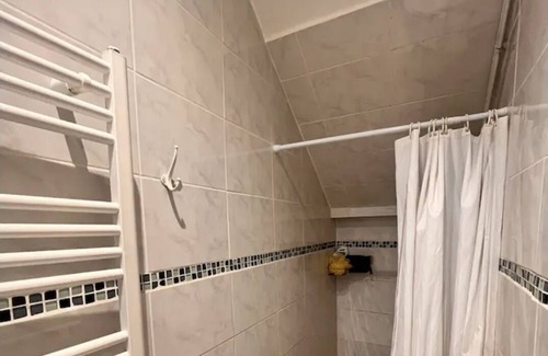 Gennevilliers Apartment | Family-Friendly Vrbo Property for Memorable Getaways