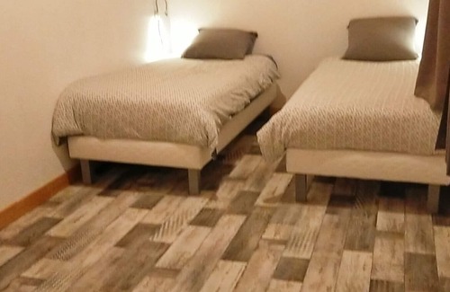 Savoisy House | Pet-Friendly Ocean View Retreat with Top Guest Ratings