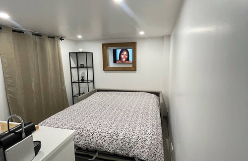 Schiltigheim Bed & Breakfast | Vrbo Property