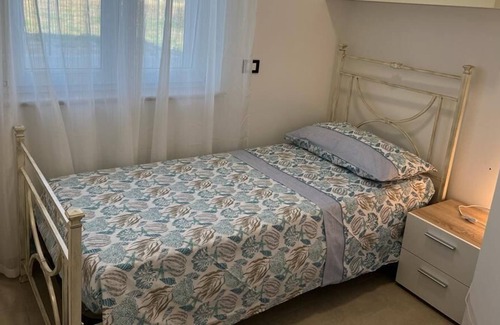 Cagnano Varano Condo | Pet-Friendly Retreat at Vrbo Property for Family Getaways