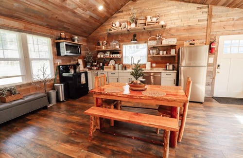 Raymond Cabin | VRBO Starry Night Cabin On The River
