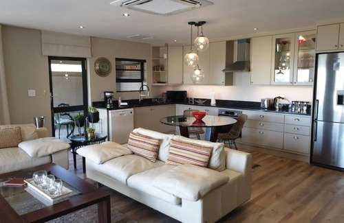 Somerset West Apartment | Guest Rated 10/10 at Vrede Self Catering - Family Friendly Stay