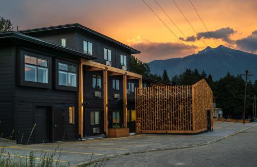 Revelstoke Hotel | Discover VRGE Revelstoke: Pet-Friendly & Family Welcoming