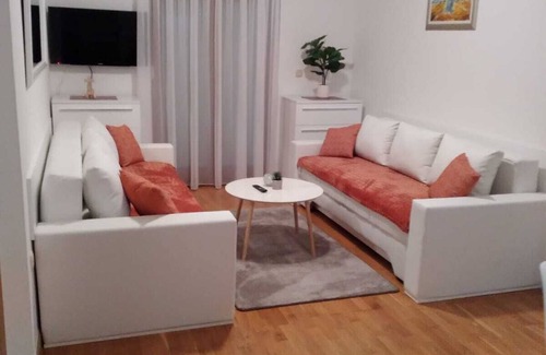 Mostar Apartment | Modern Apartment 450m from St. James Church in Međugorje