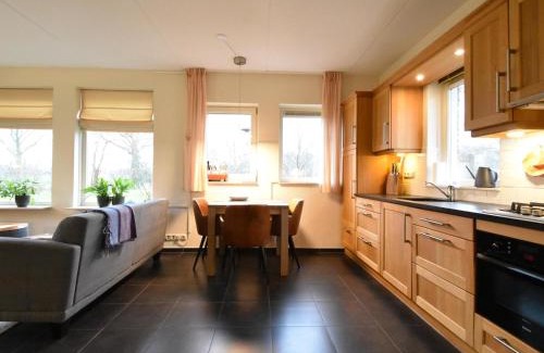 Bazuin Apartment | Pet-Friendly Retreat at Vrijzicht for Families and Travelers