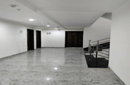 Vrindavan Apartment | Discover Heaven: Family-Friendly with Pool Access