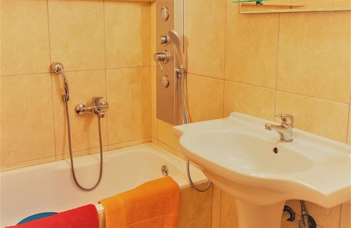 Istron Apartment | Premier Vrokastro Apartments: Guest Rated 9.8 with Ocean View