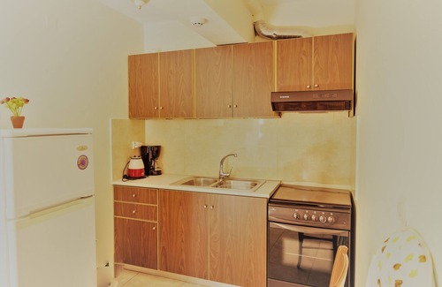 Istron Apartment | Premier Vrokastro Apartments: Guest Rated 9.8 with Ocean View