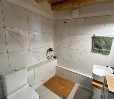 Apokoronas Ski Chalet | Family-Friendly Vrysses Lodge with Pet and Child Amenities
