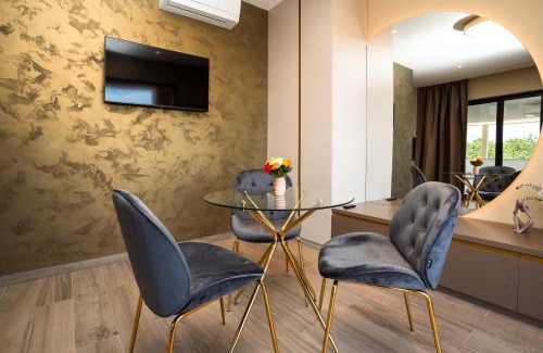 Klimno Apartment | Top-Rated VSG Resort: Oceanfront Bliss Awaits You