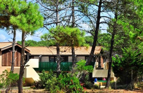Lacanau-Ocean Resort | Relax at VTF La Forestière with Oceanfront Pool Access