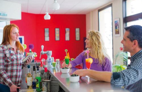 Le Sauze Hotel | Discover VTF Les Balcons du Sauze: Family-Friendly Retreat