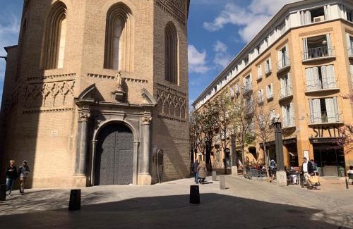 La Magdalena Apartment | Discover AZ El Balcón de San Lorenzo: Family and Pet Friendly