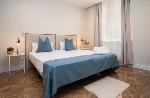 Parque de Roma Hotel | Discover AZ Orús Factory Hotel with Free Parking & Great Amenities