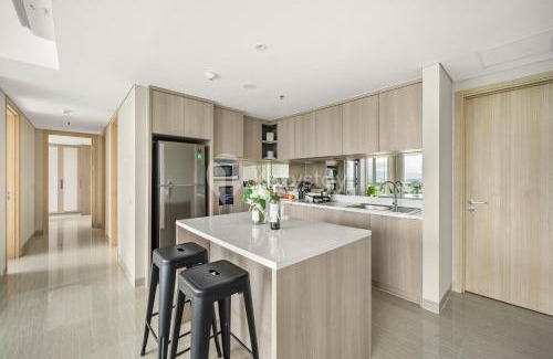 Tangerang Apartment | Discover Vue by Kozystay - Karawaci: 4-Star Family Retreat