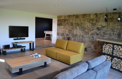Bohon House | Relaxing Oceanfront Stay at Vue d'en Haut - 4 Stars