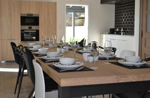 Bohon House | Relaxing Oceanfront Stay at Vue d'en Haut - 4 Stars