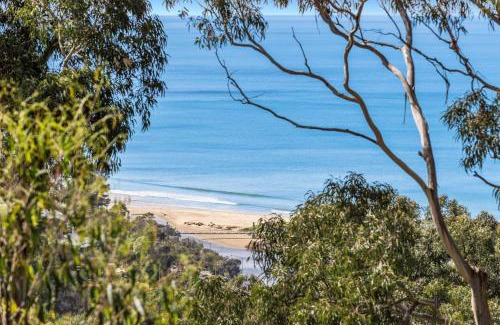 Lorne House | Relax at Vue De Mer: Oceanfront Bliss for Families