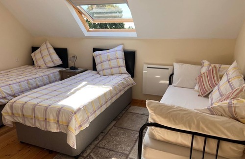 Bersac-sur-Rivalier Bed & Breakfast | Vue Du Vallon: Exceptional Stay with Pool and Spa Amenities
