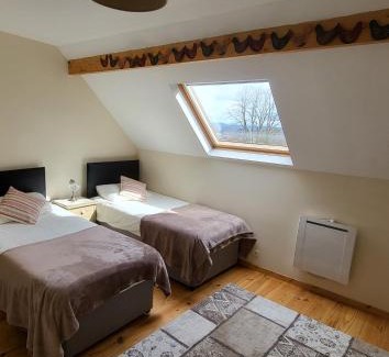 Bersac-sur-Rivalier House | Vue Du Vallon: Guest Rated 8.9 with Oceanfront Amenities