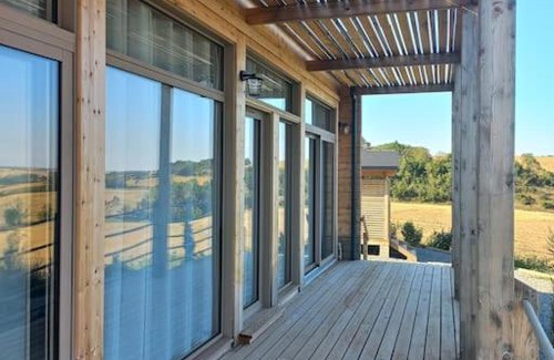 Agassac House | Unforgettable Views with Spa Access Near Toulouse