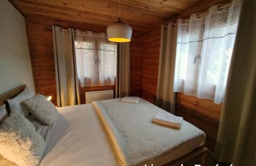 Bagneres-de-Bigorre Ski Chalet | Scenic Views and Jacuzzi Bliss at 4-Star Hotel