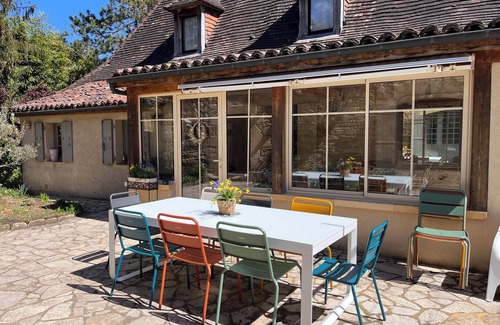Castelnaud-la-Chapelle House | Experience Vue Magique à Castelnaud with Spa and Pet-Friendly Amenities