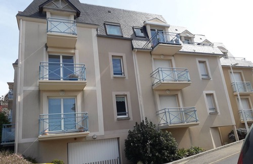 Pleneuf-Val-Andre Apartment | Oceanfront Apartment Steps from the Beach with Great Amenities