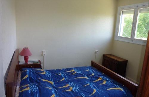 Locmariaquer Apartment | Private Beach Access at Vue Mer - Family-Friendly Retreat