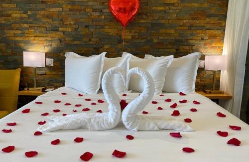 Le Diamant Apartment | Seaside Escape at Vue Mer & Rocher - Okavango Blue Studio