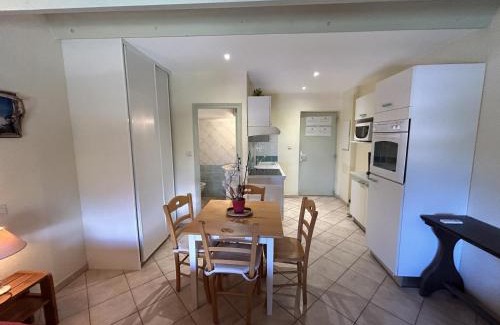 Farinole Apartment | Ocean View Studio for 2-3 Guests - Family Friendly Stay