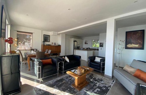 Cap d'Ail Apartment | Tranquil Sea Views at Cap d'Ail Near Monaco